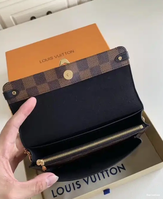 Cheap WALLET CHAIN LOUIS VUITTON VAVIN 0525